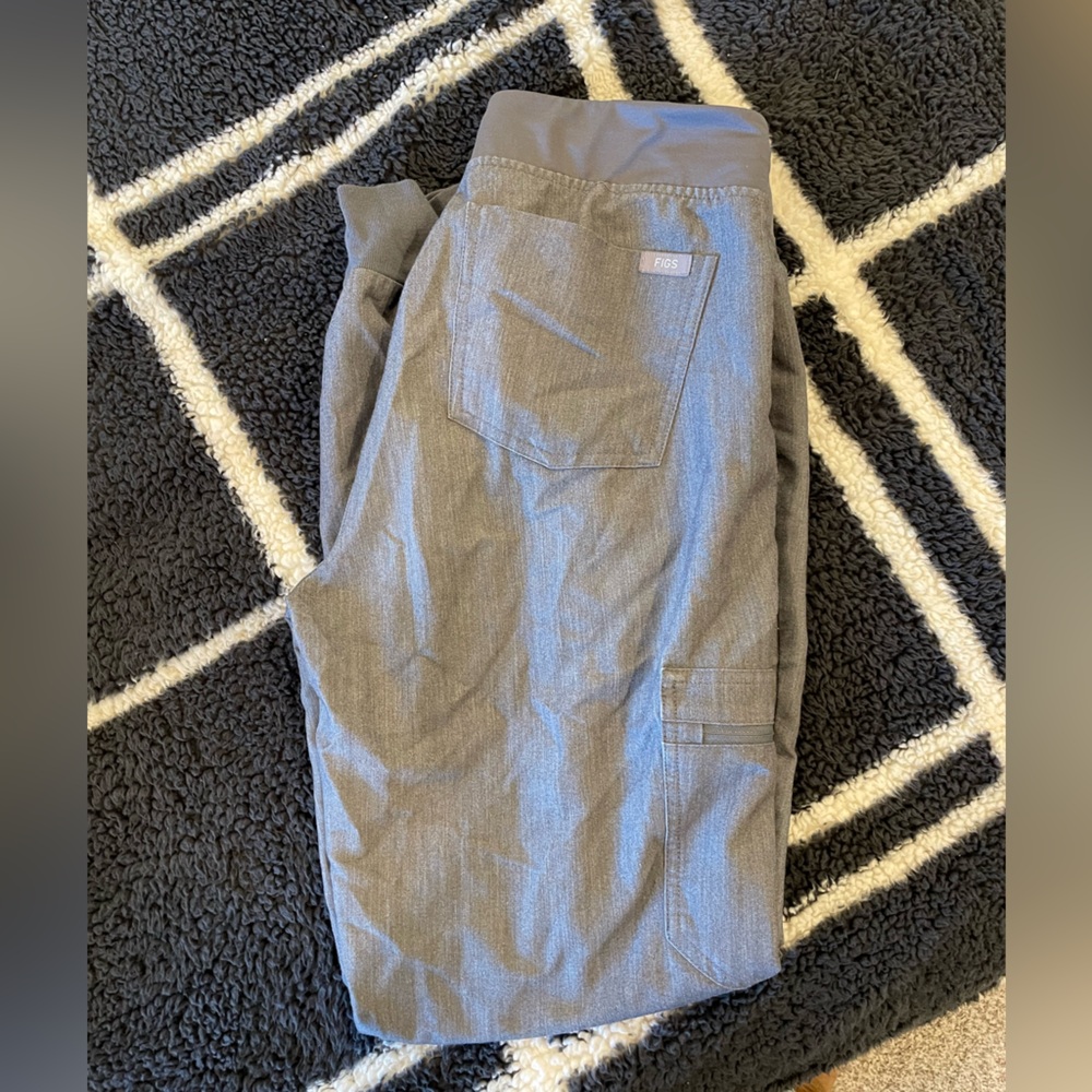 FIGS grey joggers